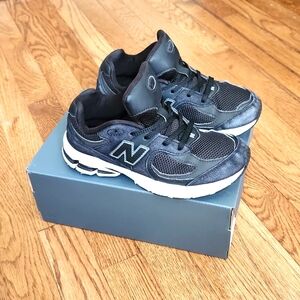 Big kids New Balance 2002 runner's